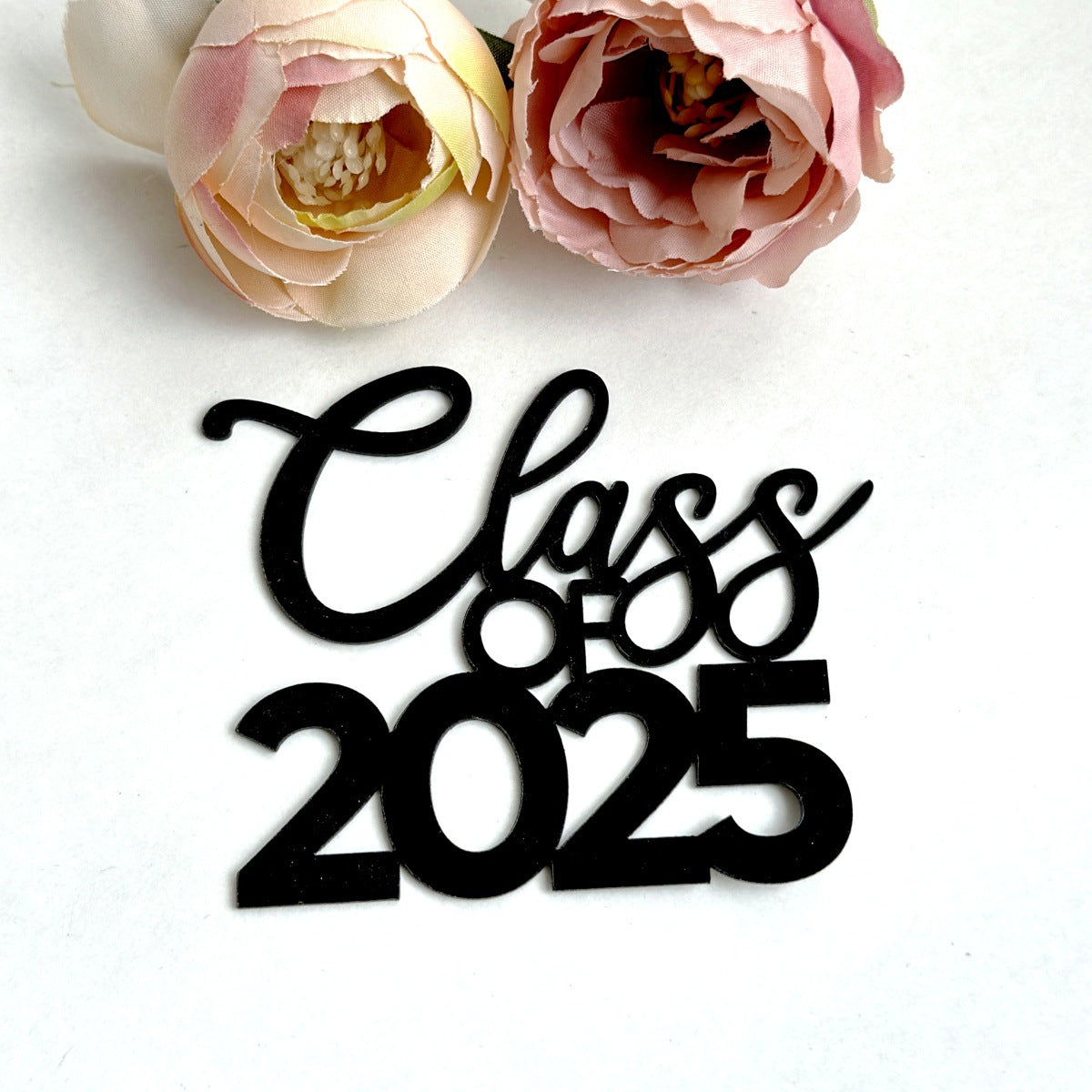 Congrats Grad 2025 Cake Topper, Glitter Graduation Party Decorations for High School College Graduates, Black and Gold