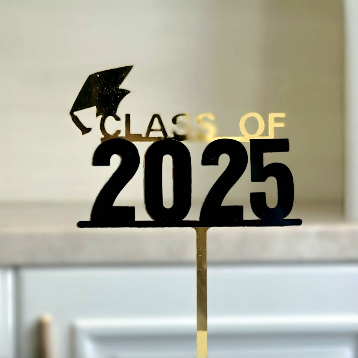 Graduation Cupcake Toppers 2025 Gold, Glitter Class of 2025 Cupcake Toppers Party Decor,2025 Congrats Grad Cap Cupcake Picks Toppers Graduation Party Decorations Supplies Gold and Black
