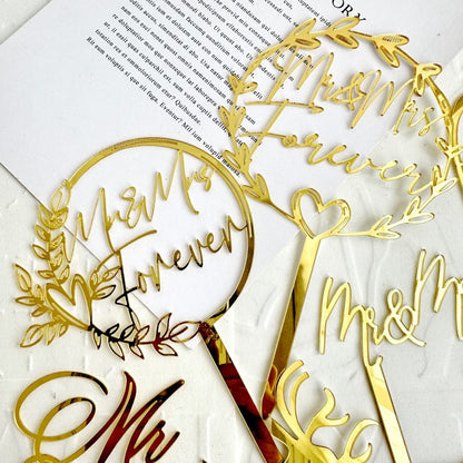 Mr And Mrs Cake Topper Acrylic Wedding Cake Toppers Bride And Groom Mr & Mrs Cake Topper Gold Cake Decorations Cake Decor for Engagement Bridal Shower Anniversary Cake Decoration Supplies