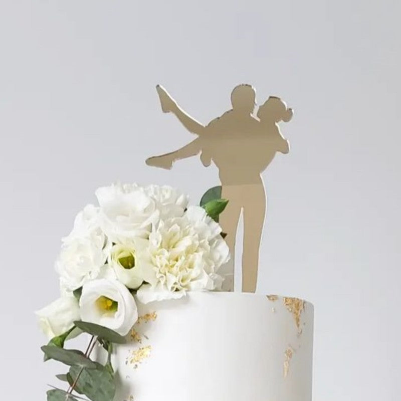Mr and Mrs Wedding Cake Topper, Mirror Acrylic Bride and Groom Love Heart Couple Cake Topper for Wedding Bachelorette Anniversary Proposal Engagement Party