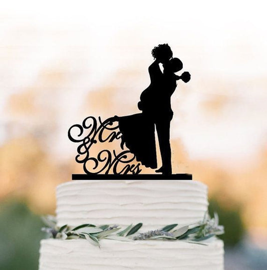Mr and Mrs Wedding Cake Topper, Mirror Acrylic Bride and Groom Love Heart Couple Cake Topper for Wedding Bachelorette Anniversary Proposal Engagement Party