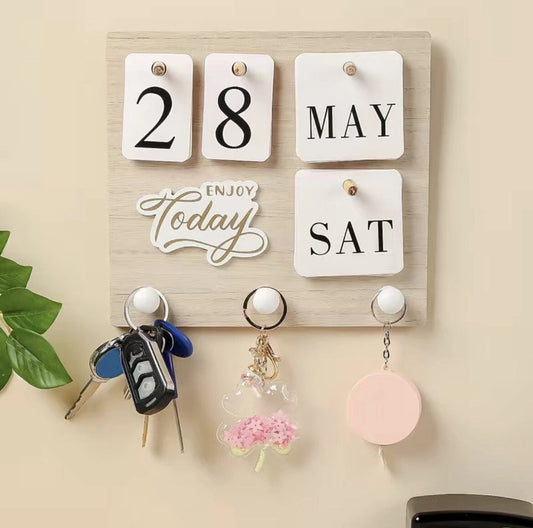 Wooden Wall Hook With Calendar